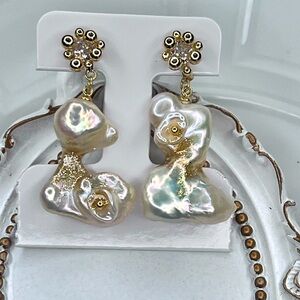 Handmade Rare Freshwater Twin Pearl Flower 🌺 High Luster Earrings